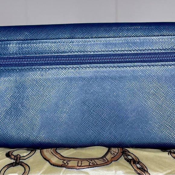 Gucci Navy Blue Leather Long Wallet with Clasp - Picture 2 of 9